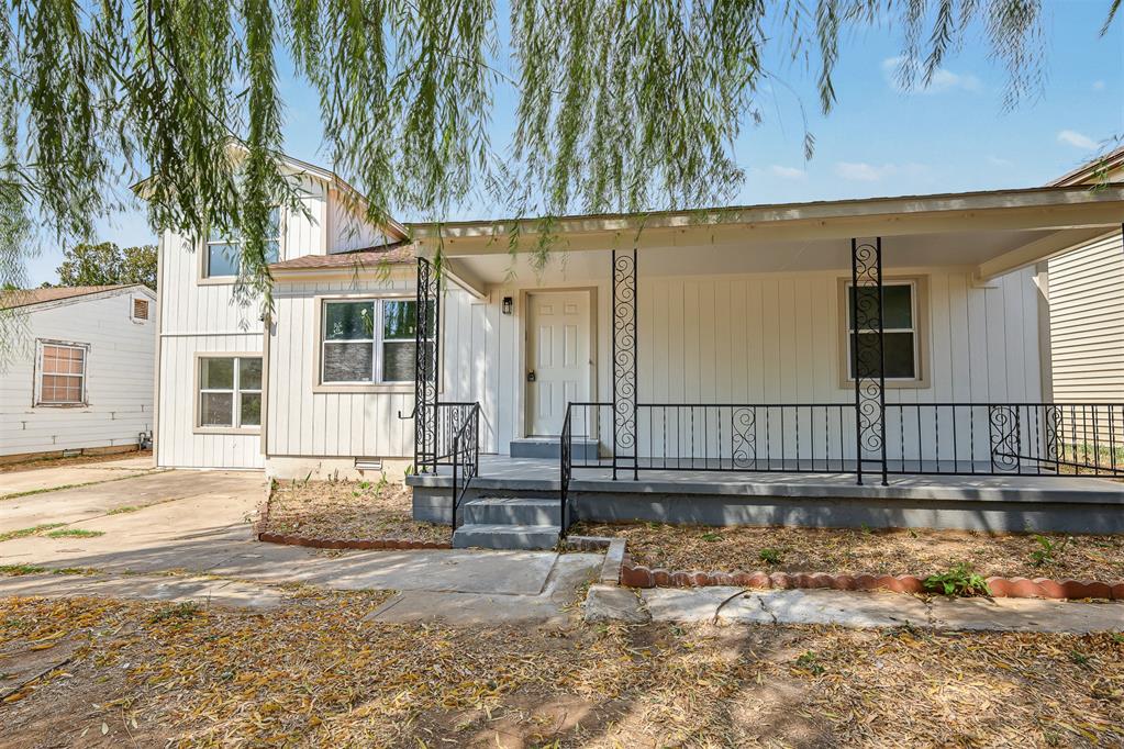103 Oak Street Property Photo 3