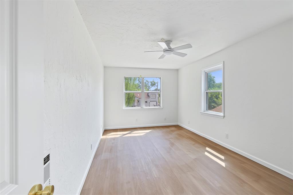 103 Oak Street Property Photo 12