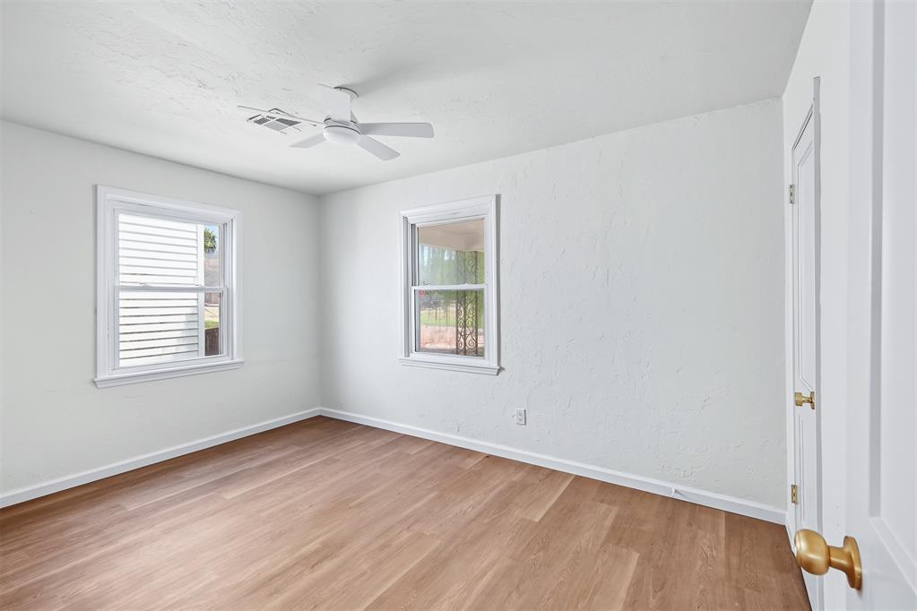 103 Oak Street Property Photo 16