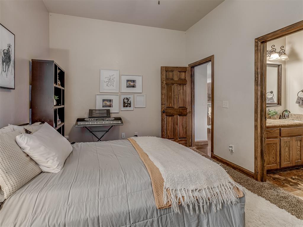 13630 S Kelly Avenue Property Photo 28
