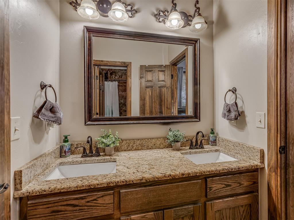 13630 S Kelly Avenue Property Photo 29