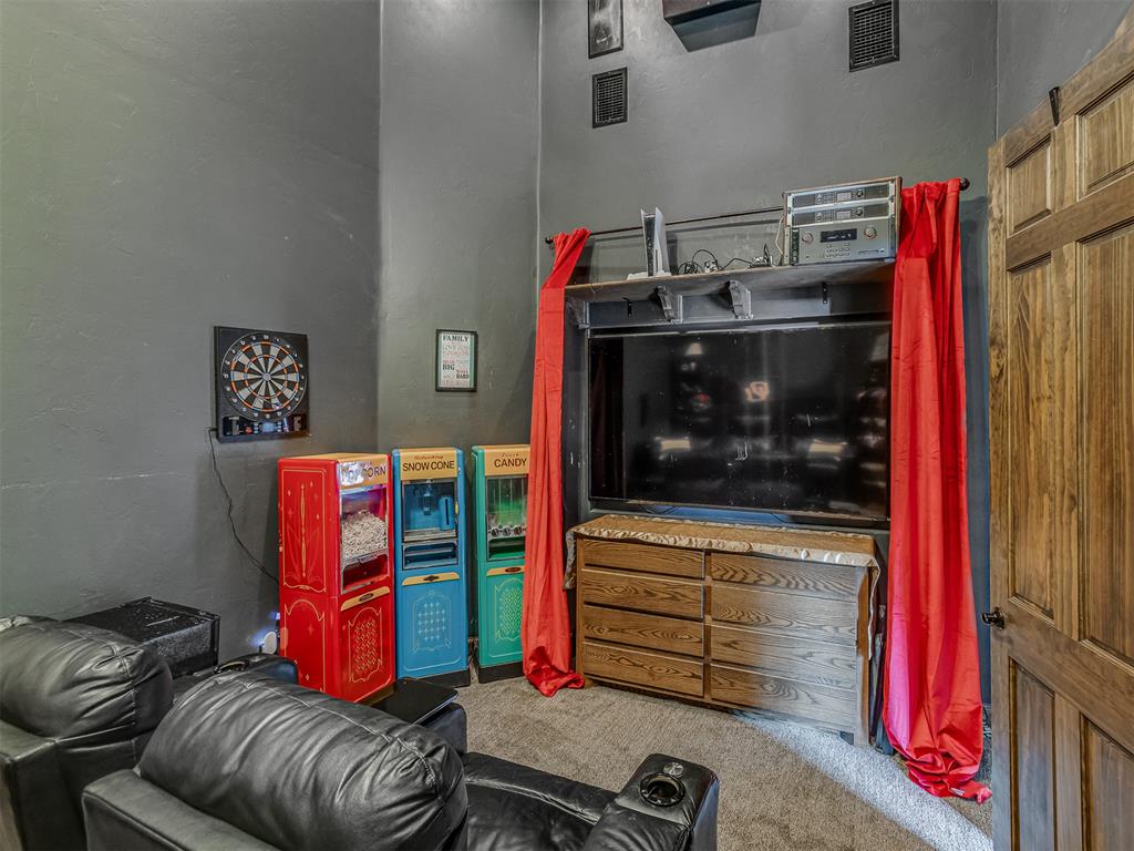 13630 S Kelly Avenue Property Photo 36