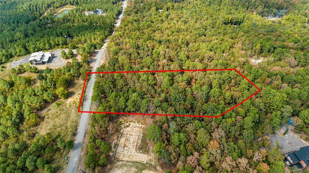 530 Woodland Bluff Trail Property Photo 1