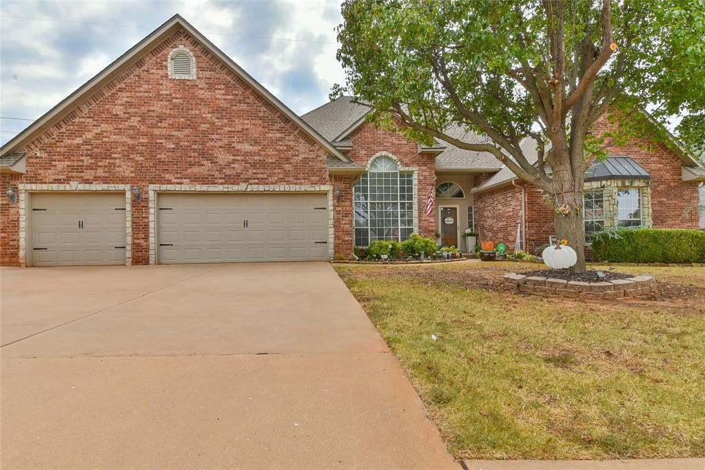 3308 Huntsman Court Property Photo 2