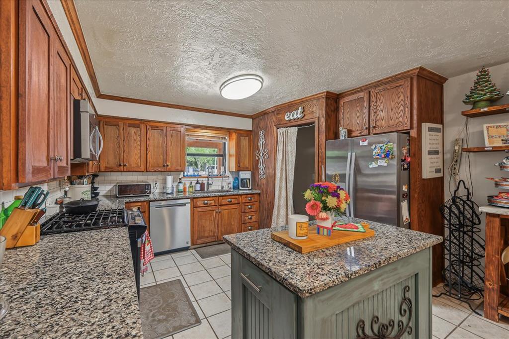234 Westside Drive Property Photo 12