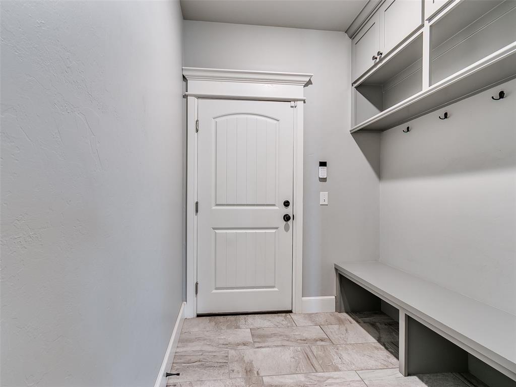 8505 Willow Creek Road Property Photo 27