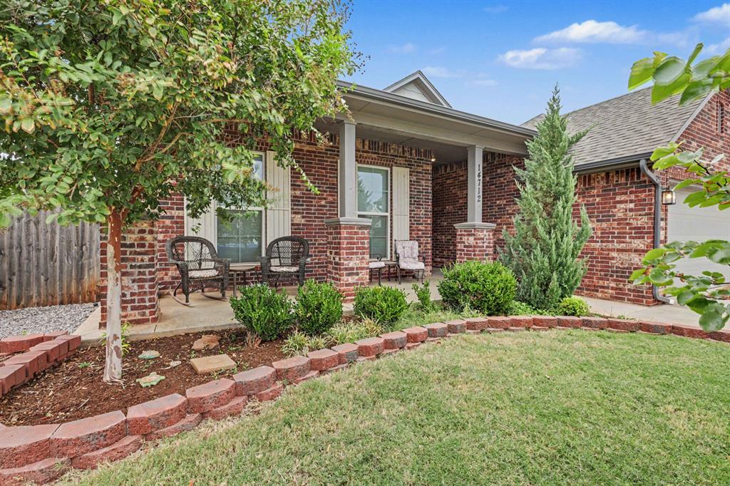 14712 Frankston Drive Property Photo 3
