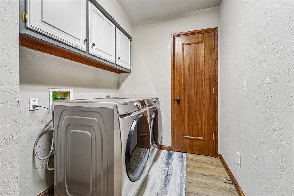 11500 S Ross Avenue Property Photo 19
