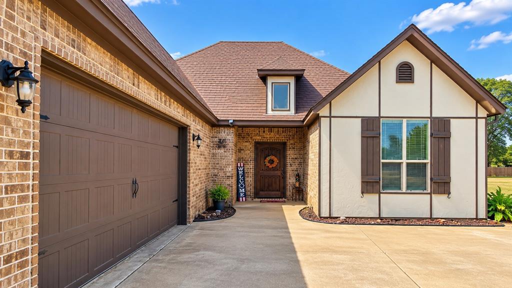 130 Quail Drive Property Photo 1