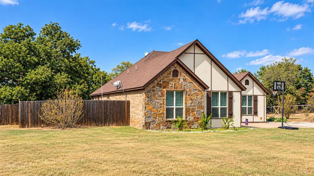 130 Quail Drive Property Photo 4