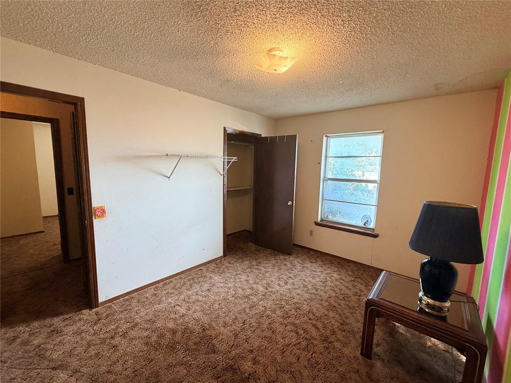 1104 Hillcrest Drive Property Photo 14
