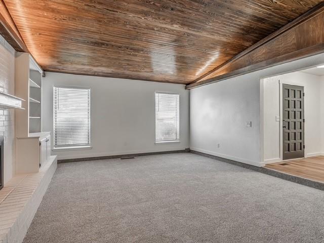 1819 Lakehurst Drive Property Photo 5