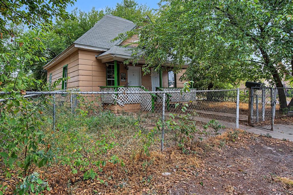 22 Se 23rd Street Property Photo 2