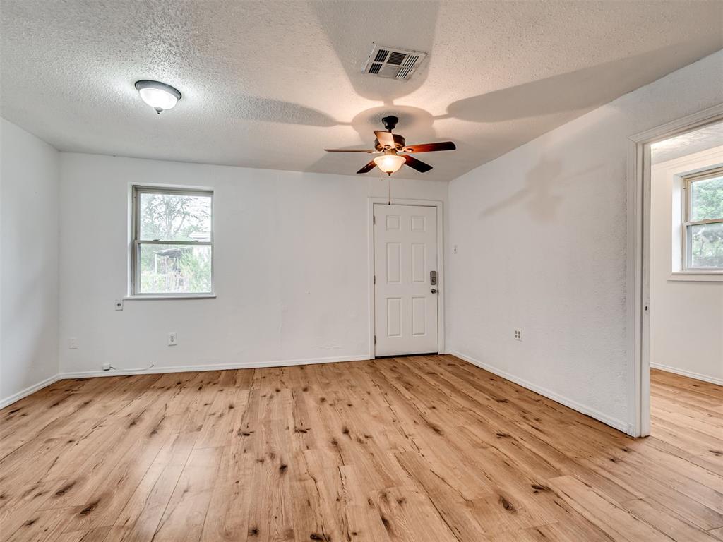 407 N Jefferson Avenue Property Photo 9