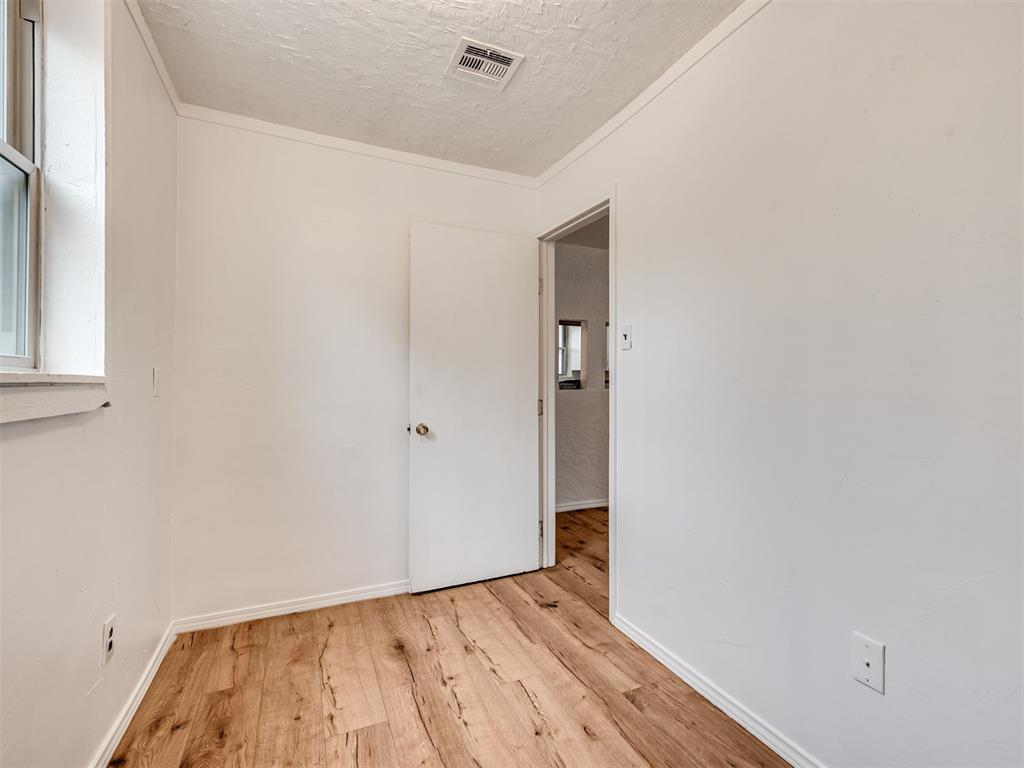 407 N Jefferson Avenue Property Photo 16