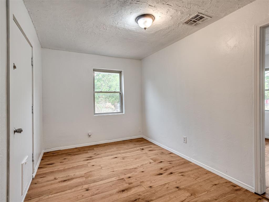 407 N Jefferson Avenue Property Photo 23