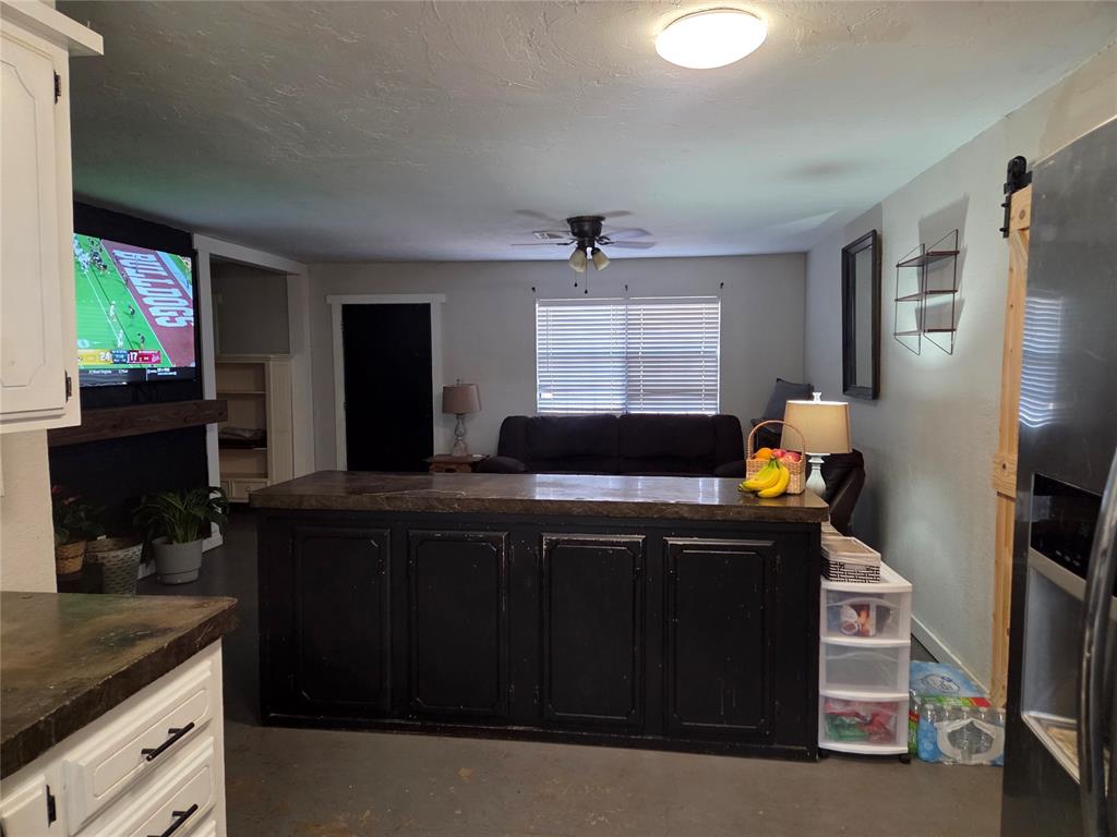 124 E Gardner Street Property Photo 13