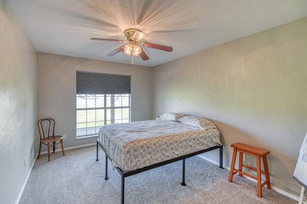 2300 S Main Street Property Photo 5