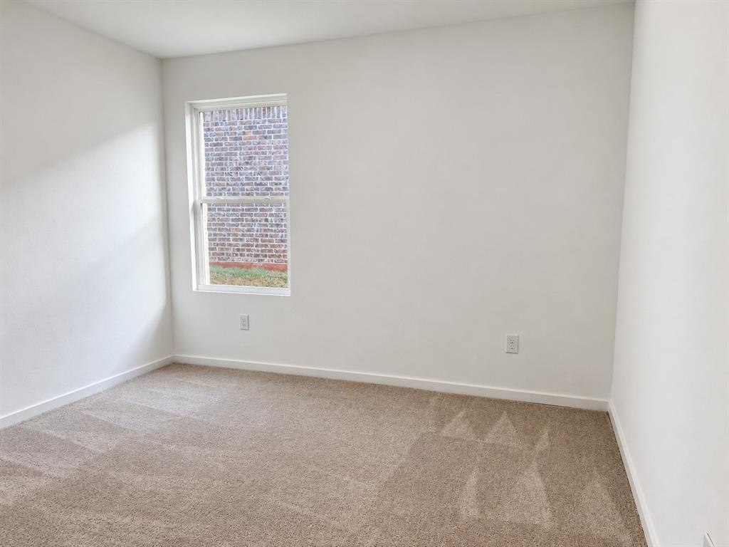 18331 Se 41st Street Property Photo 11