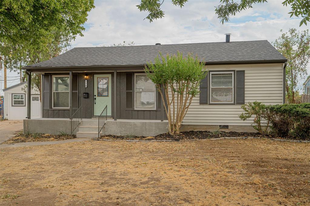 231 Russell Drive Property Photo 2