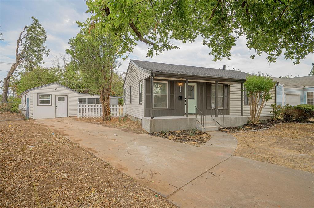 231 Russell Drive Property Photo 4