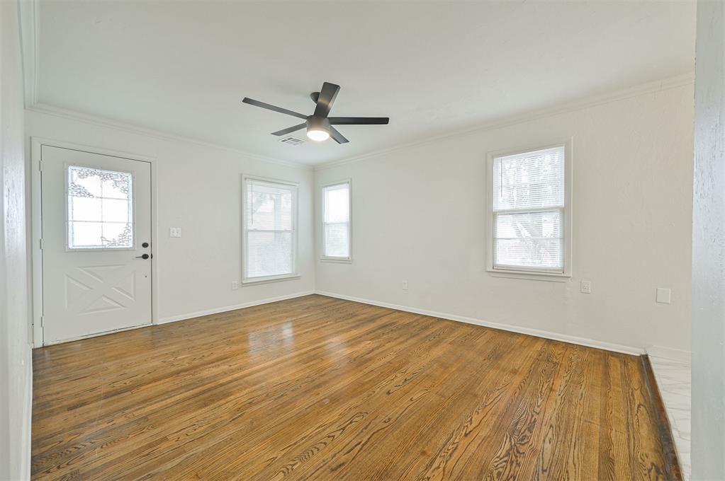 231 Russell Drive Property Photo 8