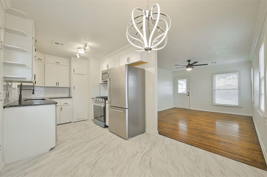 231 Russell Drive Property Photo 9