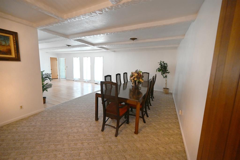 17 Hillcrest Street Property Photo 12