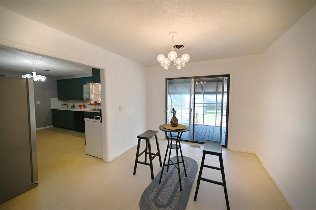 17 Hillcrest Street Property Photo 13