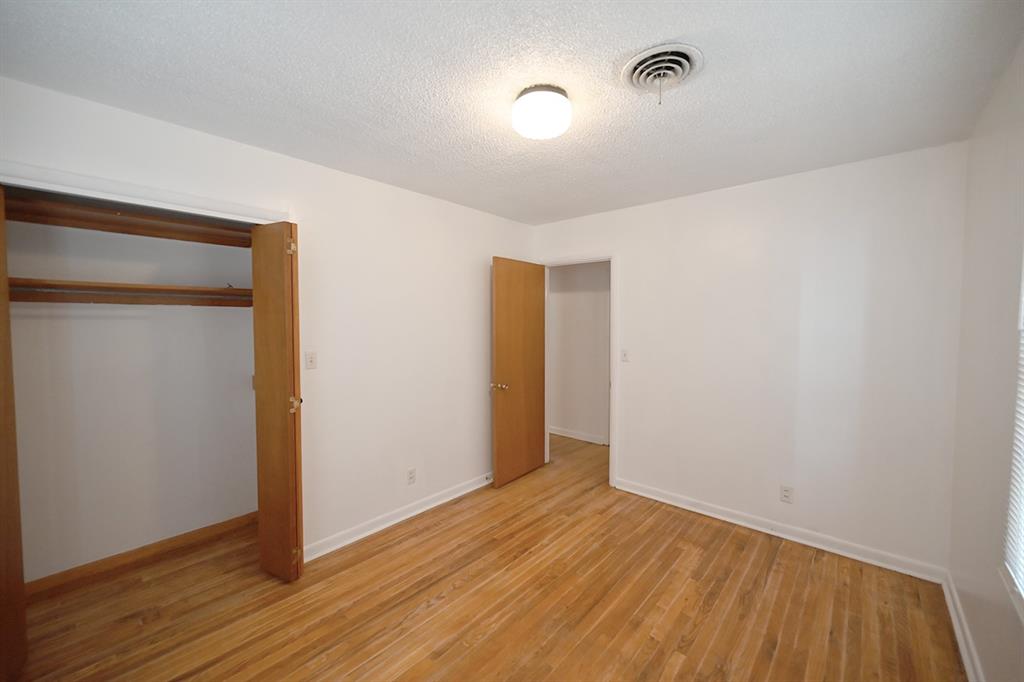 17 Hillcrest Street Property Photo 27