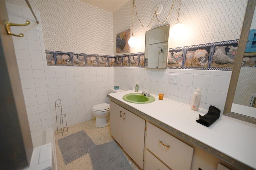 17 Hillcrest Street Property Photo 30