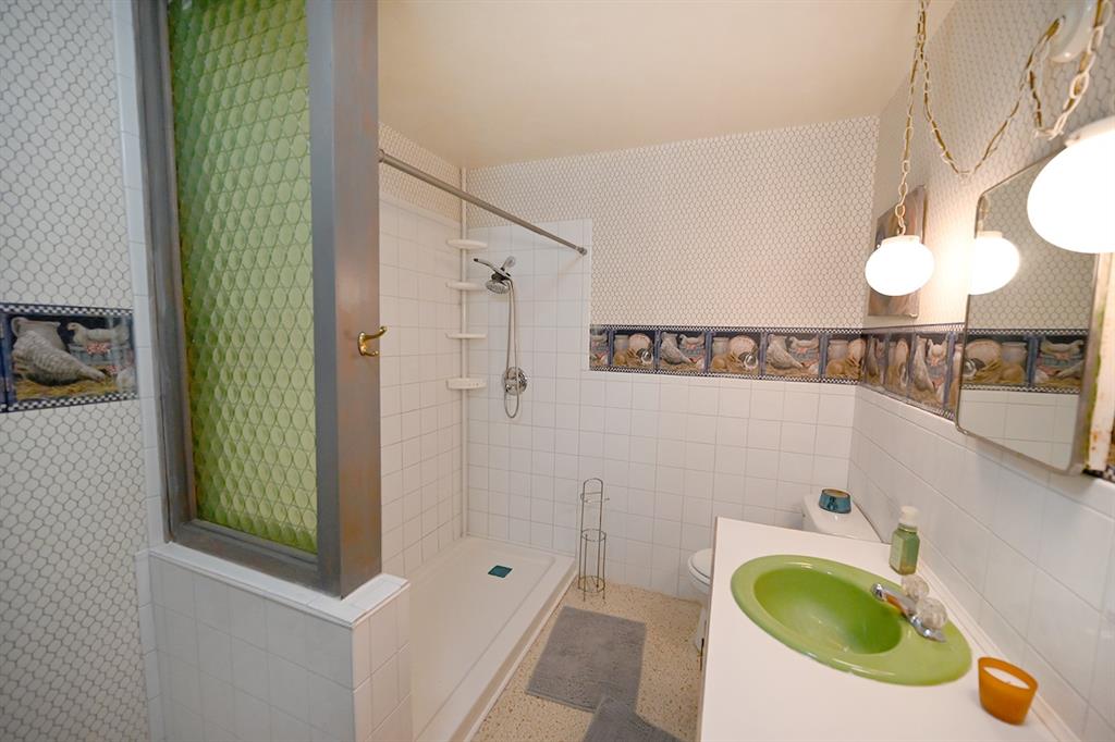17 Hillcrest Street Property Photo 31