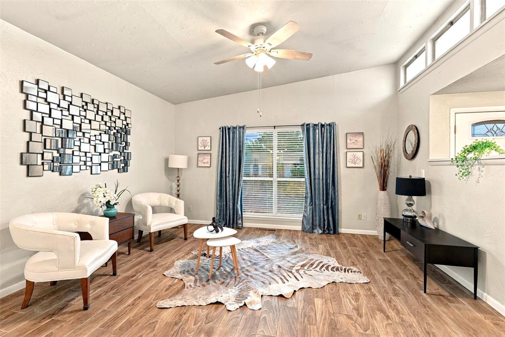 6909 Bernadine Lane Property Photo 3