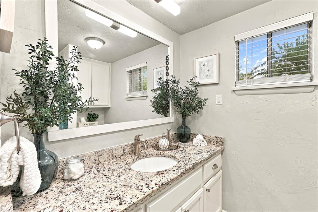 6909 Bernadine Lane Property Photo 17
