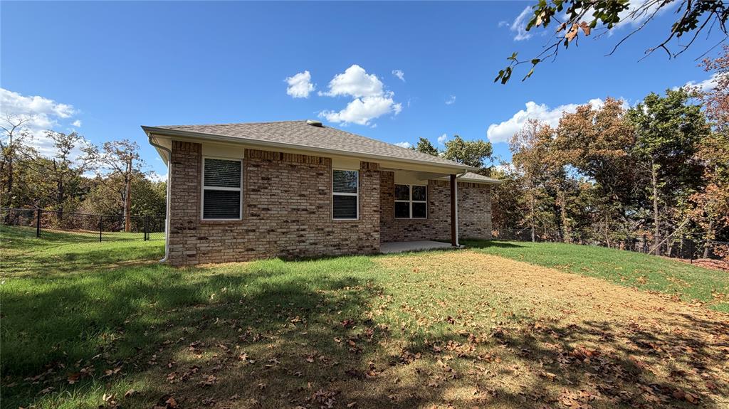 17630 Blackhawk Court Property Photo 5