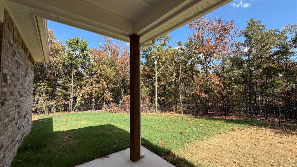 17630 Blackhawk Court Property Photo 7