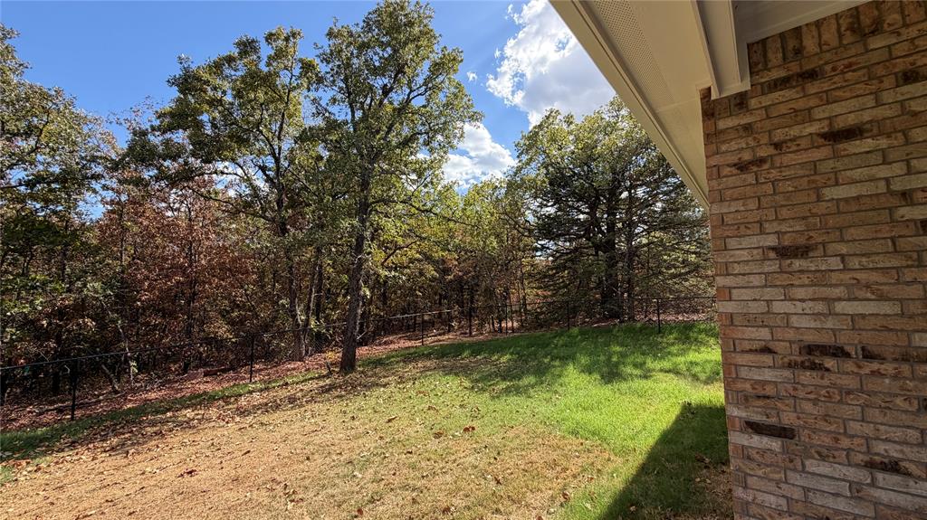 17630 Blackhawk Court Property Photo 8