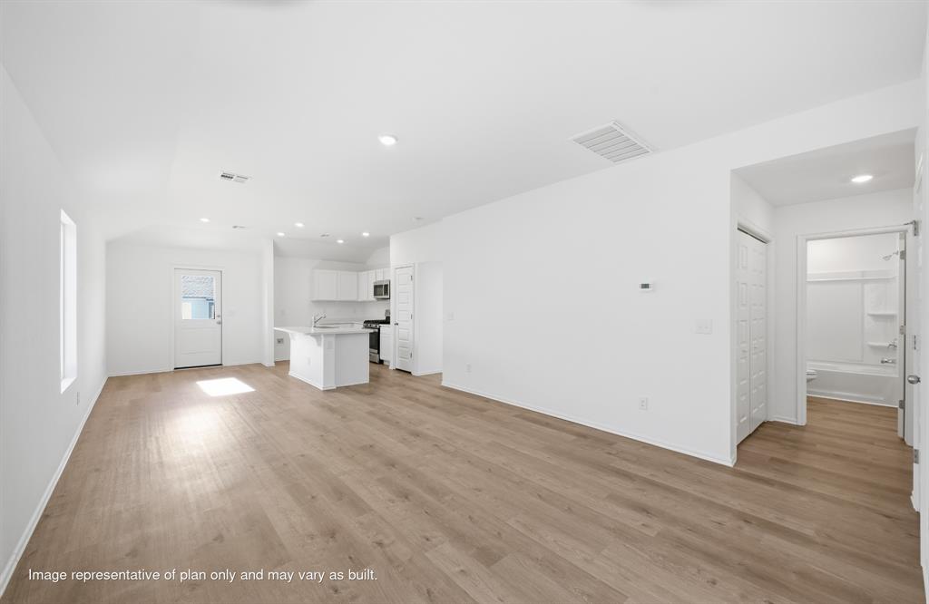 12824 Florence Lane Property Photo 2