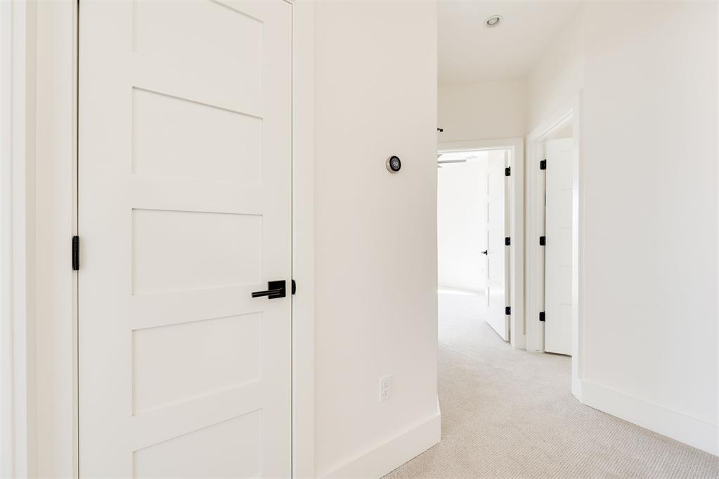 1725 Oso Avenue Property Photo 41