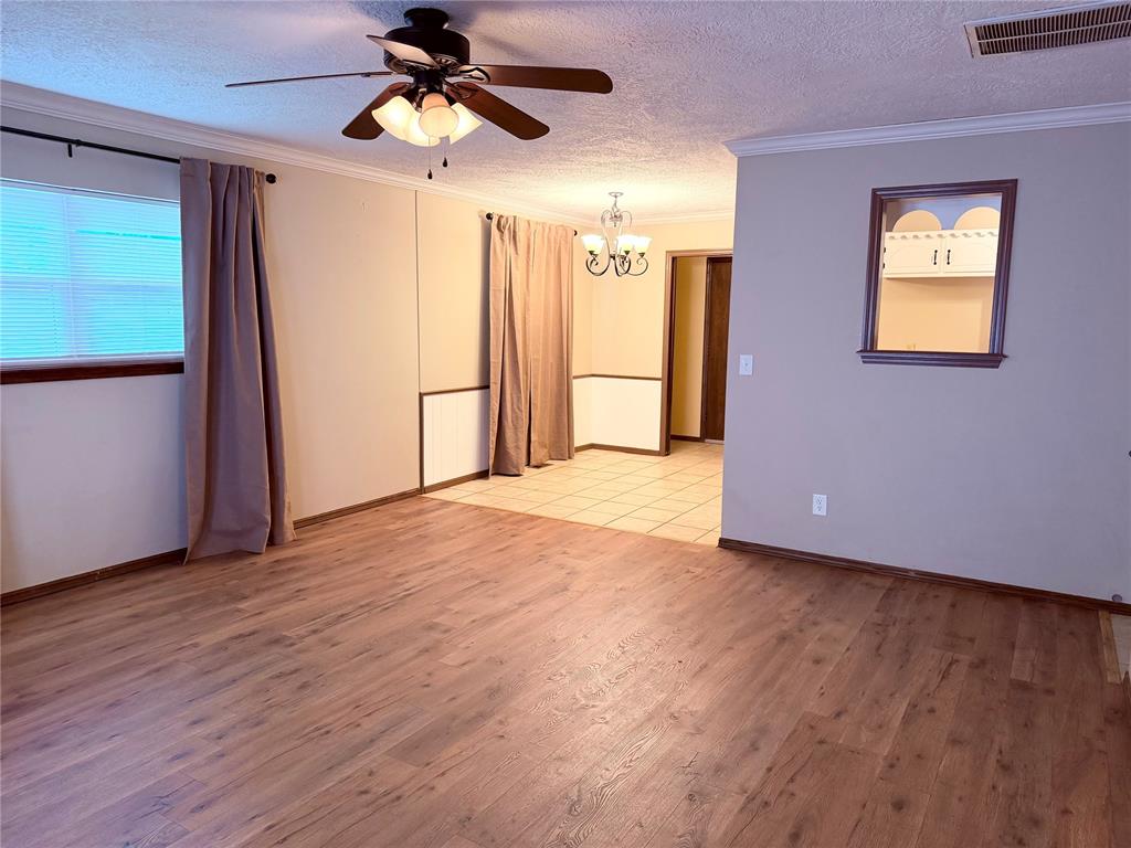 620 W Adams Street Property Photo 11