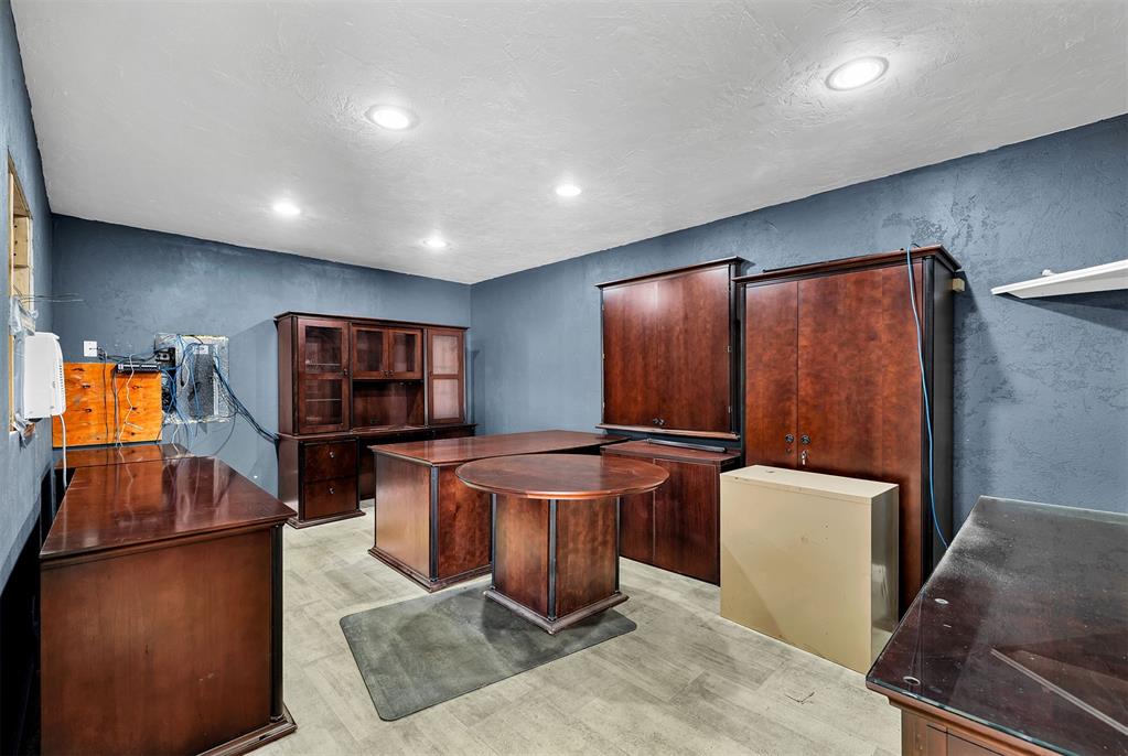 711 Cedar Avenue Property Photo 8