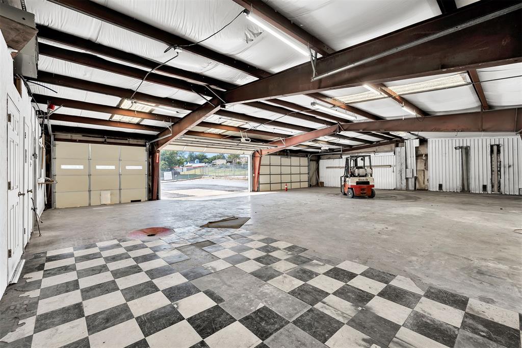 711 Cedar Avenue Property Photo 9