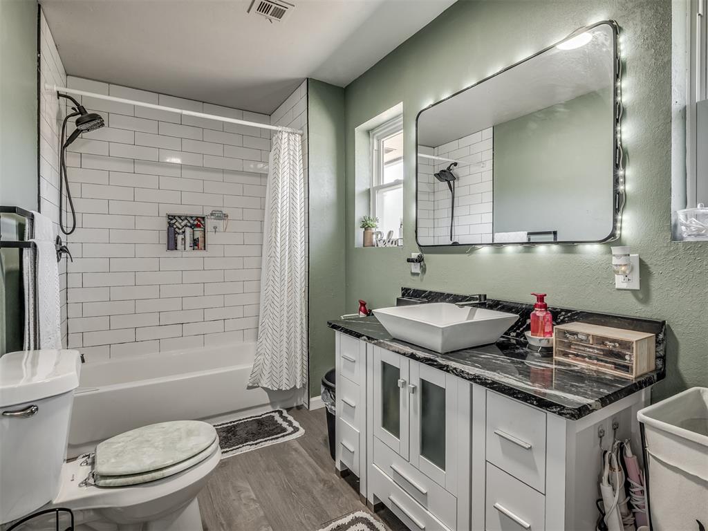 10828 Eastway Street Property Photo 27