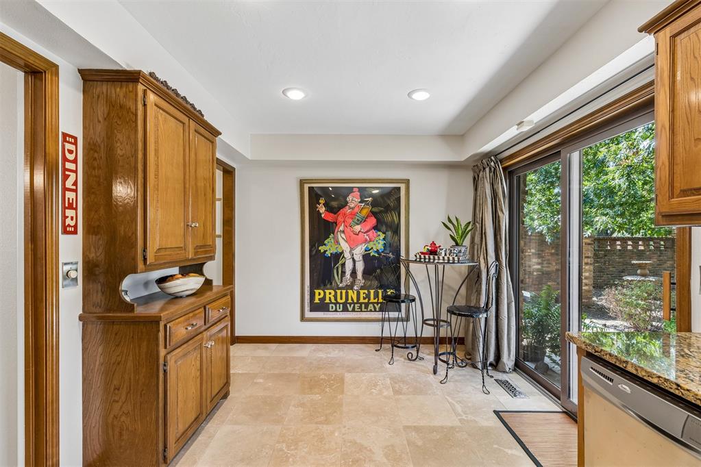 4 Windbrook Square Property Photo 12