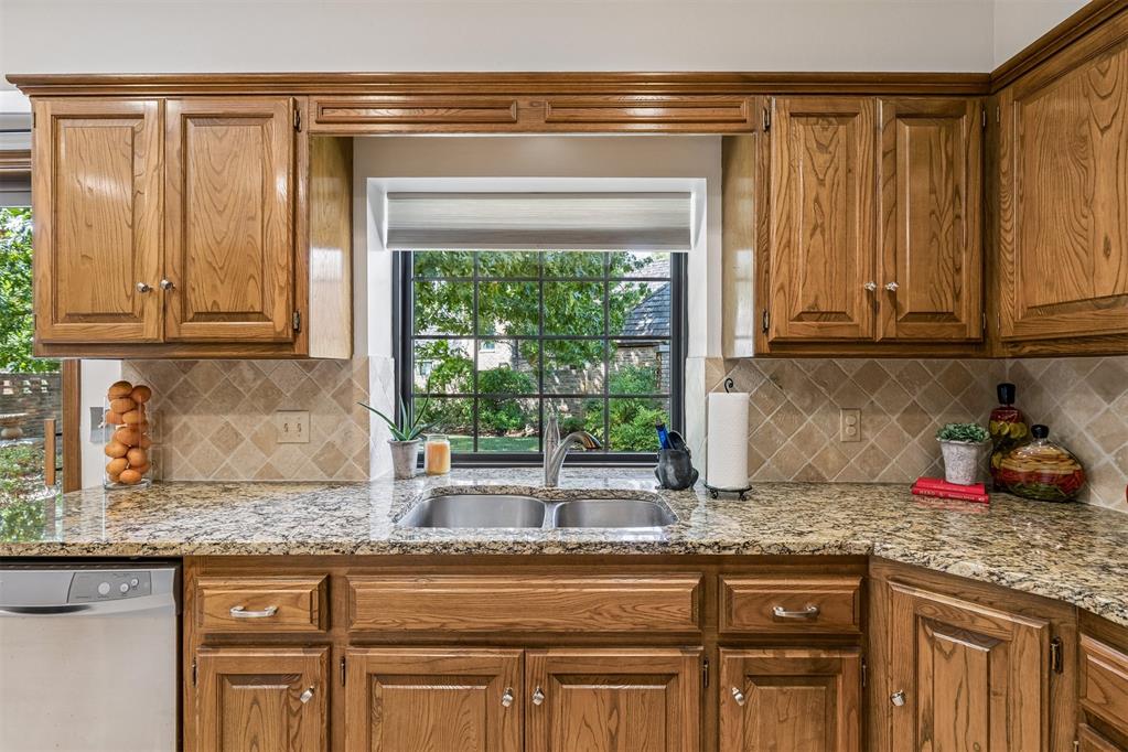 4 Windbrook Square Property Photo 16