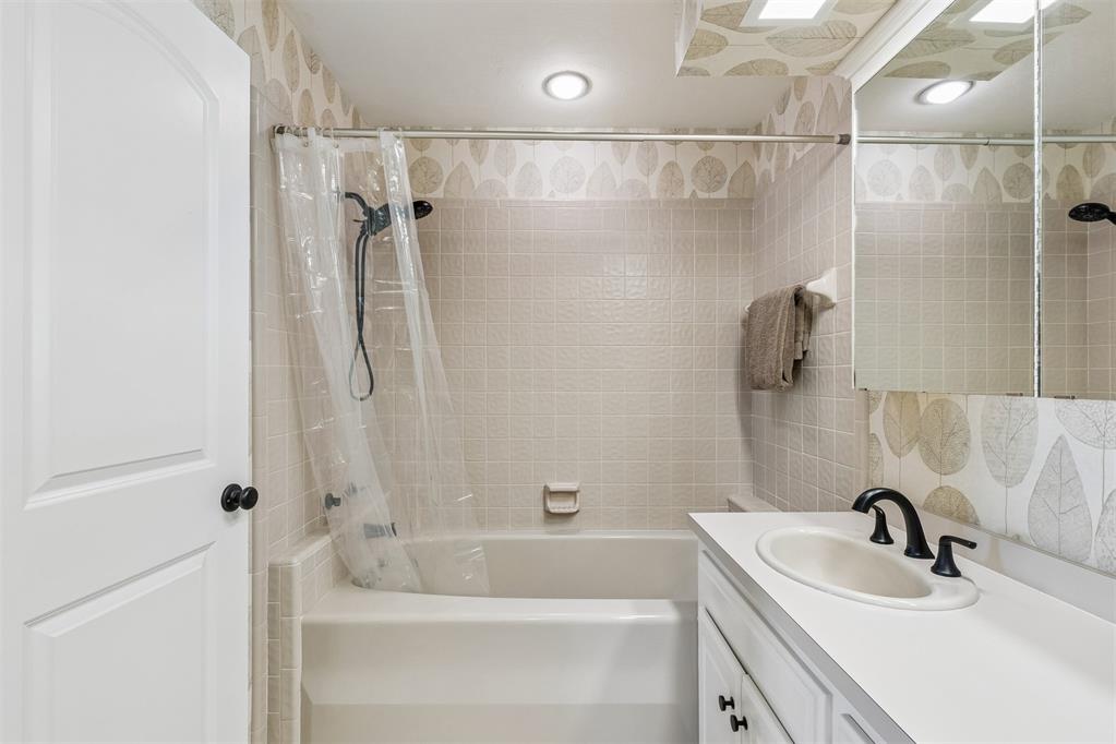 4 Windbrook Square Property Photo 29