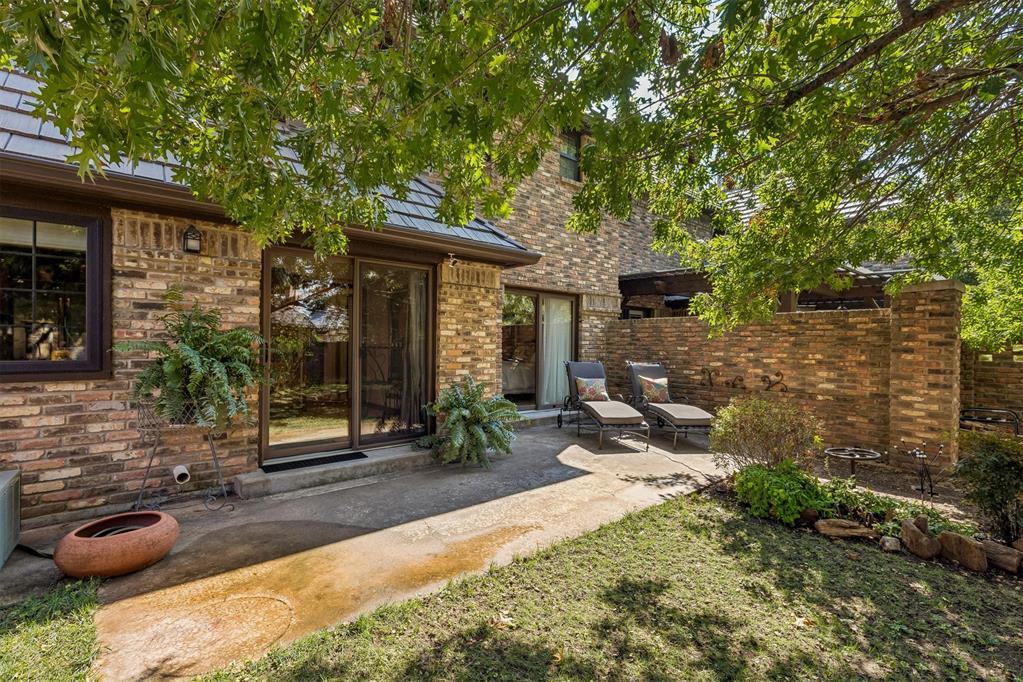 4 Windbrook Square Property Photo 35