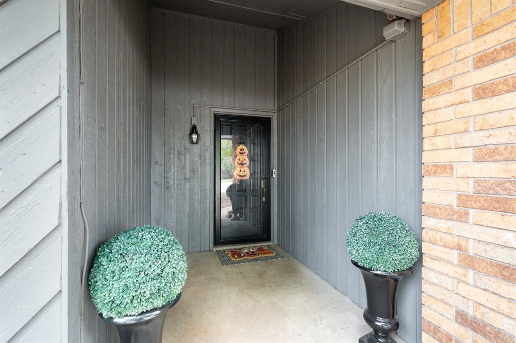 3115 Bent Oaks Circle Property Photo 3