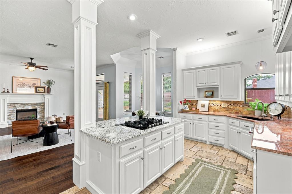2421 Marforio Place Property Photo 10
