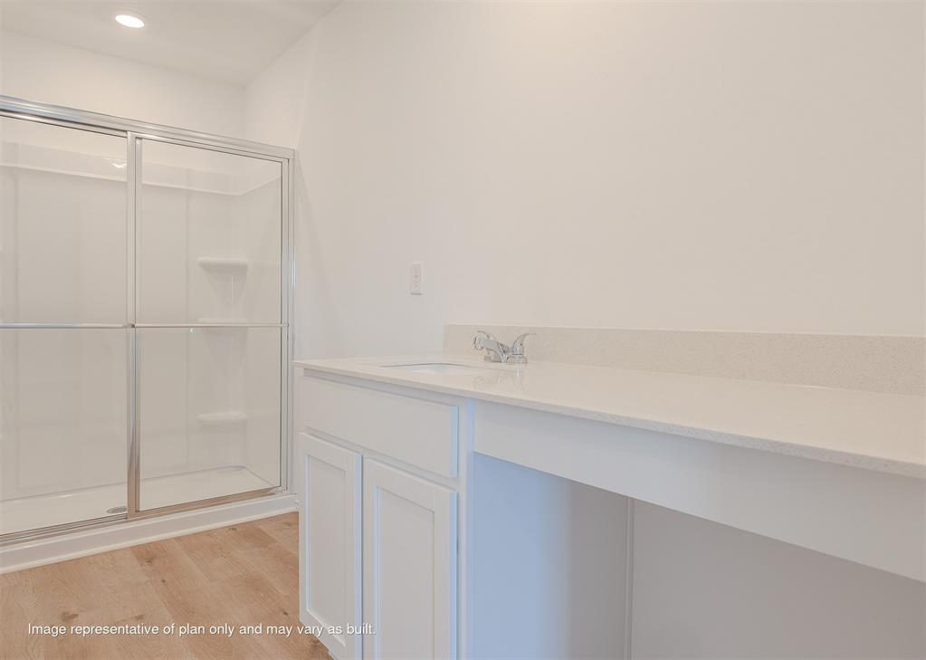 701 South Haven Drive Property Photo 5